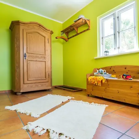 Apartment Vogelhaus Gobbin *